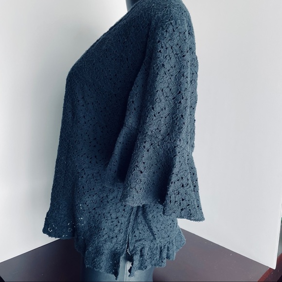 Blue Cotton peekaboo top - Picture 2 of 5